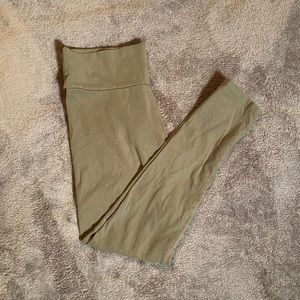 Fashion nova leggings